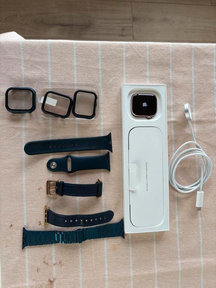Apple Watch 10 42 mm rose gold gps blauw bandje& case, Handtassen en Accessoires, Smartwatches, Zo goed als nieuw, Blauw, GPS