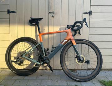 3T exploro Racemax AXS PWR