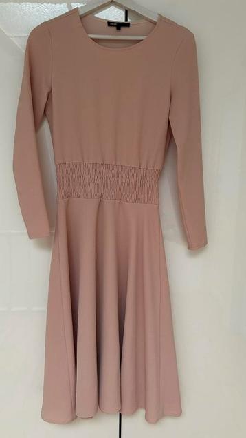 MAJE maat 1 dus 36 oudroze kleur topjurk elastisch beschikbaar voor biedingen