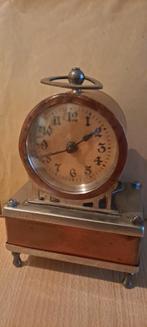Horloge miniature antique (en cuivre), Antiquités & Art, Antiquités | Horloges, Enlèvement ou Envoi