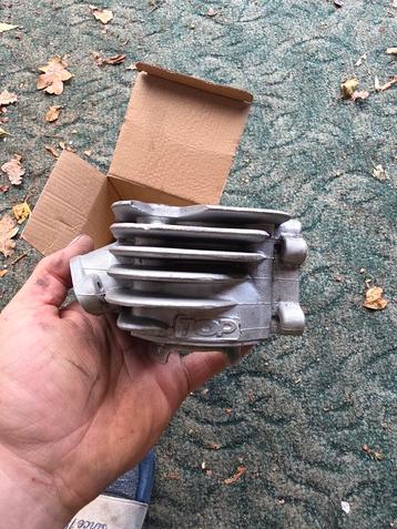 Brommer onderdelen  beschikbaar voor biedingen