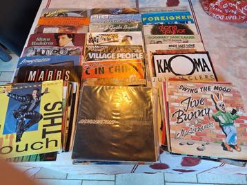 Lot 65 singles (lijst aanwezig) beschikbaar voor biedingen