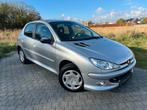 Peugeot 206 Quicksilver 1.4i 75pk Airco LEZ OK, Auto's, 1360 cc, https://public.car-pass.be/vhr/b898640e-2dcd-4710-9806-73213590258f