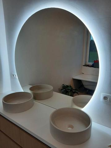 Badkamerspiegel diameter 130 cm led + verwarming beschikbaar voor biedingen