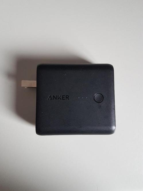 Anker PowerCore (batterie portable + 2x USB  + 1x micro usb, Informatique & Logiciels, Accumulateurs & Batteries, Utilisé, Enlèvement ou Envoi