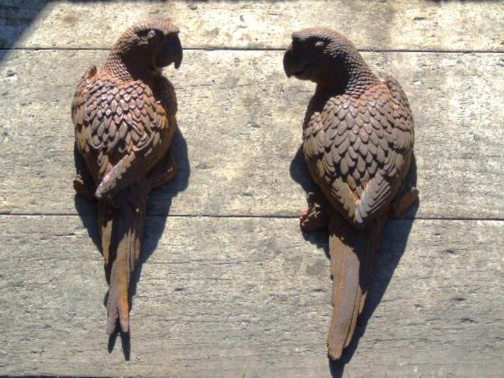 Roestige gietijzeren wandpapegaai G, D het paar!, Tuin en Terras, Tuinwanddecoratie, Nieuw, Ophalen