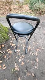 Mooie kruk 80cm hoogte stapelbaar en stevig 4 stuks 160€, Ophalen