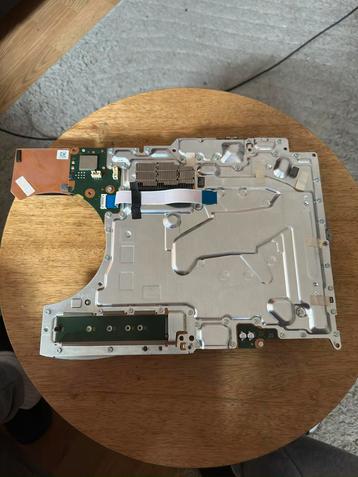 Carte mère PS5 (avec lecteur) – pour pièces ou réparation beschikbaar voor biedingen