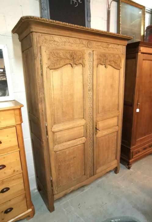 Belle armoire de mariée française ancienne en chêne blanc H, Antiquités & Art, Antiquités | Meubles | Armoires, Enlèvement