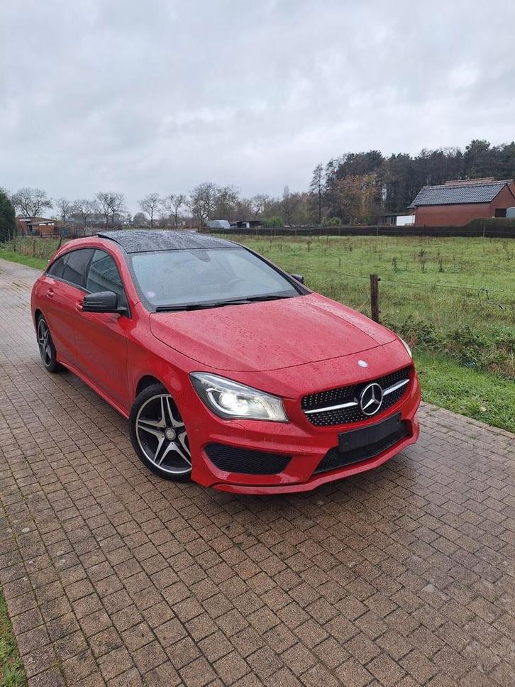 Mercedes cla 180 benzine amg/pano/eerste eigenaar, Auto's, Mercedes-Benz, Particulier, CLA, Lichtsensor, Regensensor, Benzine