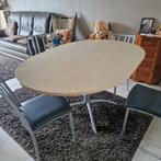 Rond, uitschuifbare tafel met 4 stoelen., Huis en Inrichting, Ophalen
