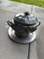 Tin pot en bord, Enlèvement