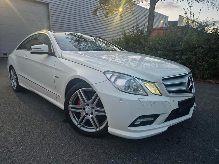 Mercedes E250 CGI benzine 149dkm Amg pakket Pano,Xenon,Airco, Auto's, Mercedes-Benz, Bedrijf, Te koop, E-Klasse, ABS, Adaptieve lichten