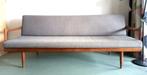 Prachtige deense vintage mid century slaap bank, Huis en Inrichting, Ophalen, Hout, 75 tot 100 cm, Zo goed als nieuw