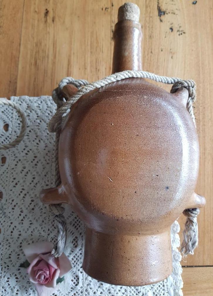 Grote Belgische gres kruik met touw , Willy Biron, mancave, Antiek en Kunst, Curiosa en Brocante, Ophalen of Verzenden