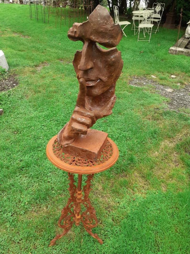 Schitterend gietijzeren beeld (de stilte, 60 cm hoog), Tuin en Terras, Tuinbeelden, Nieuw, Mensenbeeld, Overige materialen, Ophalen of Verzenden