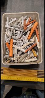 Boîte avec prises. Différents diamètres, Enlèvement ou Envoi, Neuf