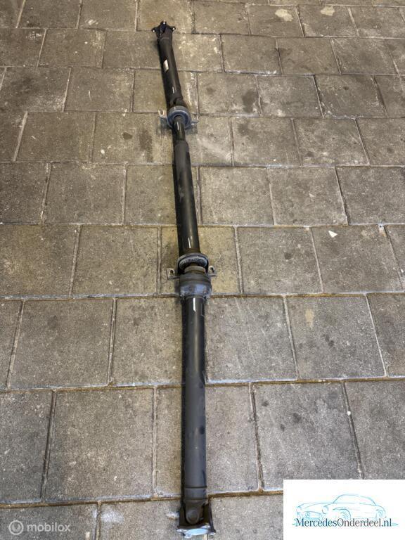 W639 Vito Viano Aandrijfas As A6394106706, Auto-onderdelen, Remmen en Aandrijving, Gebruikt, Ophalen of Verzenden