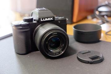 Panasonic G100W + Lumix 25mm 1.7, Enlèvement ou Envoi, Autres Marques, Compact, Comme neuf