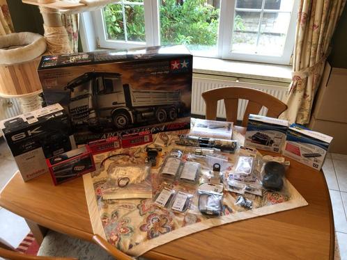tamiya mercedes arocs 6x4, Hobby en Vrije tijd, Modelbouw | Radiografisch | Auto's, Nieuw, Auto offroad, Elektro, Schaal 1:14