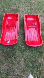 2 plastic sleeën met trektouw., Enlèvement, Utilisé