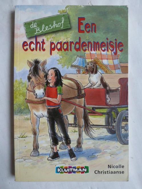 De Bleshof Een echt paardenmeisje, Boeken, Kinderboeken | Jeugd | onder 10 jaar, Zo goed als nieuw, Fictie algemeen, Ophalen of Verzenden