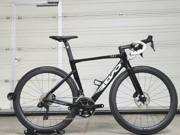 Revo FAL racefiets beschikbaar voor biedingen
