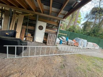 Brandladder 9,25 m lang beschikbaar voor biedingen