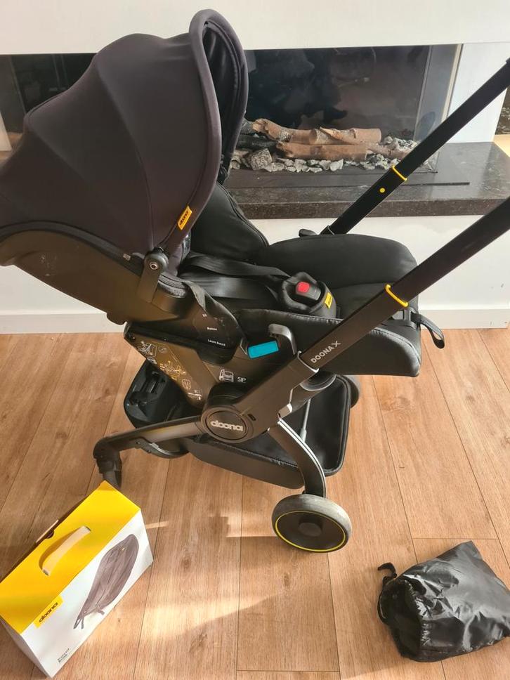 Donna X nouveau modèle avec accessoires, Enfants & Bébés, Buggys