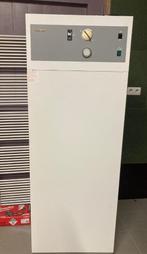 STIEBEL ELTRON WWK 300L warmtepompboiler, Doe-het-zelf en Bouw, 100 liter of meer, Ophalen, Zo goed als nieuw, Boiler