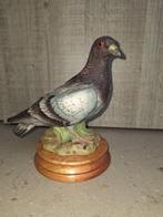 Duif op houten sokkel, Antiek en Kunst, Curiosa en Brocante, Ophalen