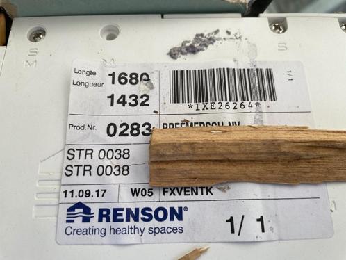 Renson screens met ventilatierooster, Doe-het-zelf en Bouw, Rolluiken, Zo goed als nieuw, 100 tot 150 cm, 150 tot 200 cm, Wit