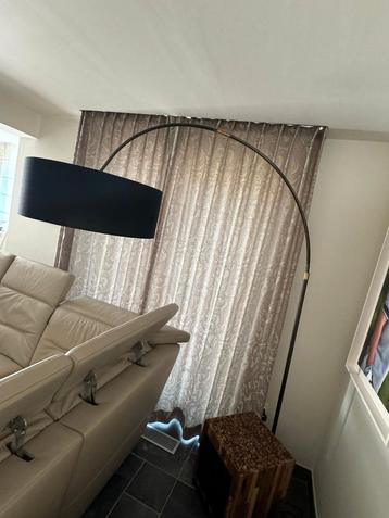 Staande hang lamp met steun  beschikbaar voor biedingen