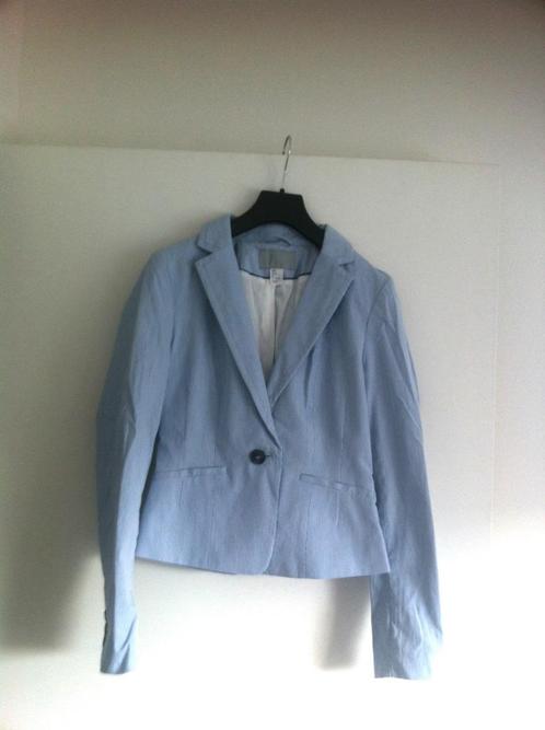 Blazer blanc à fines rayures bleues H&M (taille 36) NEUF, Vêtements | Femmes, Vestes & Costumes, Neuf, Manteau, Taille 36 (S)