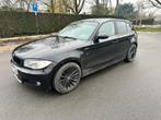 BMW 118D. 5 DEURS M-PACK EURO5, Autos, 100 kW, Euro 5, Boîte manuelle, Noir