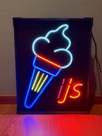 Neon ijs hoorn, Ophalen