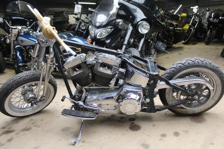 Harley-Davidson Heritage Springer FLST-S Softail springer, Motoren, Motoren | Harley-Davidson, Bedrijf, Chopper