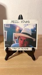 Neil young - fork in the road - cd en dvd, Ophalen of Verzenden, Zo goed als nieuw