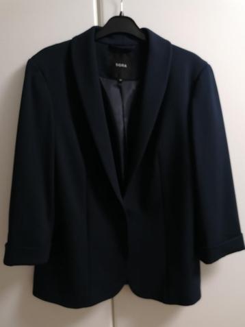 Donkerblauwe getailleerde blazer met 3/4 mouw, maat 44 beschikbaar voor biedingen