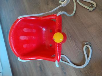 Babyschommel beschikbaar voor biedingen