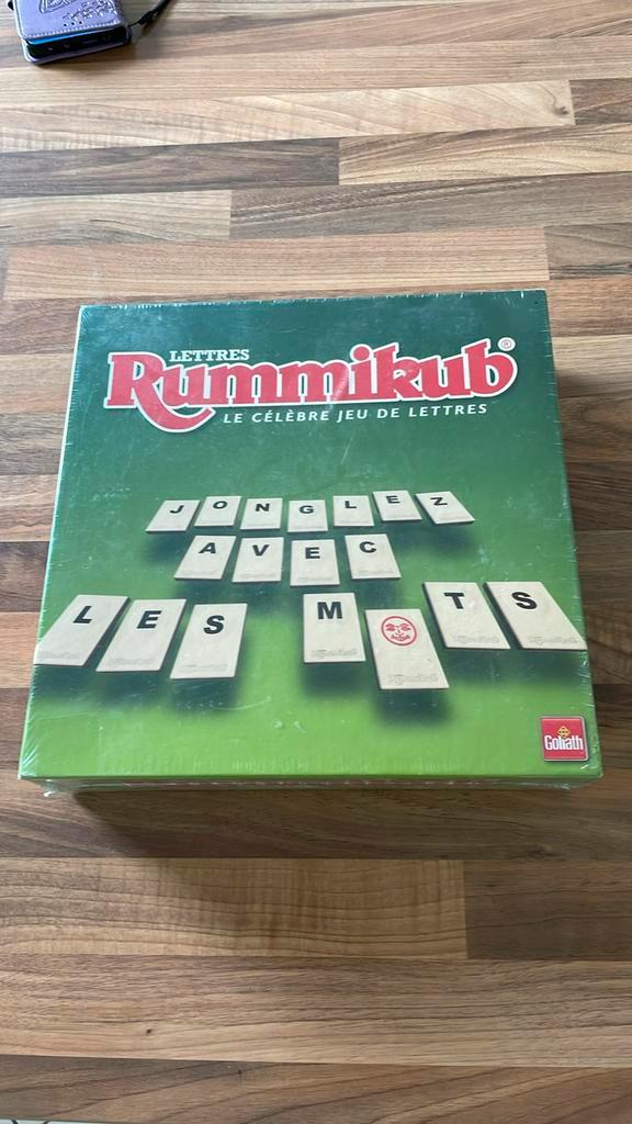 Jeu de société - Rummikub lettres sous cellophane, Hobby en Vrije tijd, Gezelschapsspellen | Overige, Zo goed als nieuw, Een of twee spelers