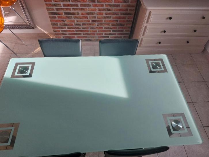 Tafel + stoel 80€ vaste prijs, Huis en Inrichting, Tafels | Salontafels, Glas, Ophalen of Verzenden