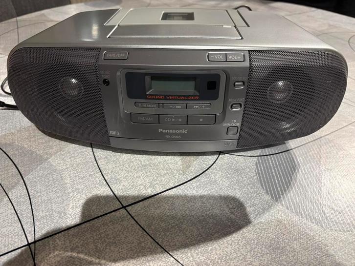 Radio-lecteur CD portable - Panasonic RX D50A, TV, Hi-fi & Vidéo, Radios, Comme neuf, Radio, Enlèvement