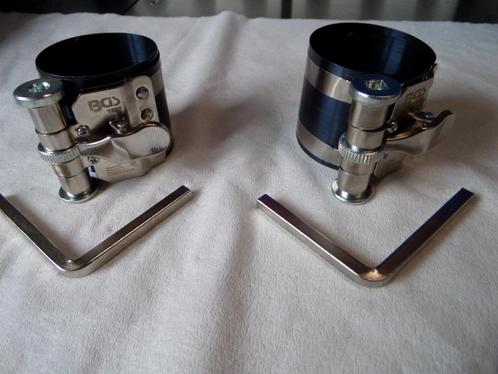 2 NV. colliers pour le montage de pistons dans les cylindres, Motoren, Accessoires | Onderhoudsmiddelen, Ophalen of Verzenden