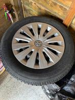 4x Michelin banden 195/65 R15 met Volkswagen wieldoppen, Ophalen
