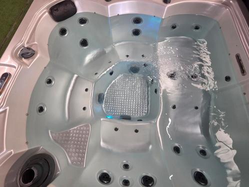 5 persoons Balboa 🏊‍♂️ vandaag nog bezorgd ‼️, Tuin en Terras, Bubbelbaden en Hottubs, Gebruikt, Filter, Ophalen of Verzenden