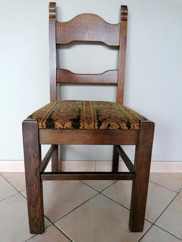 6 stevige stoelen beschikbaar voor biedingen