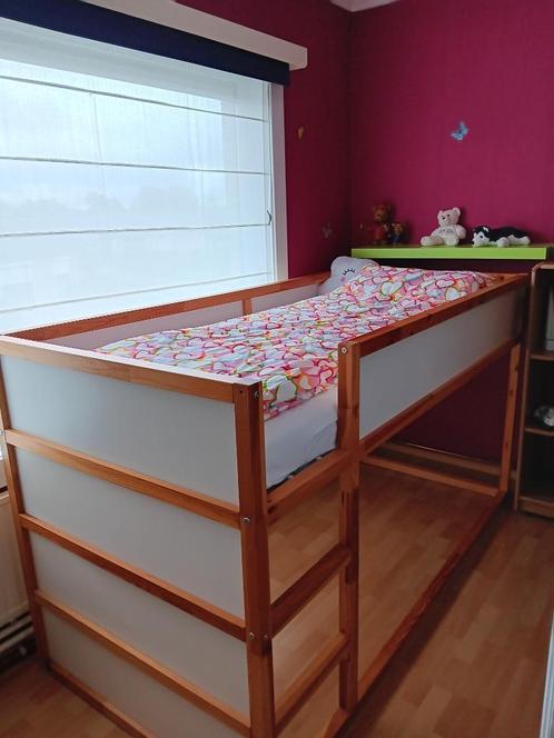 Houten stapelbed inclusief matras 140 Euro., Kinderen en Baby's, Kinderkamer | Stapelbedden en Hoogslapers, Zo goed als nieuw