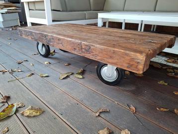 Robuuste eiken tafel, Tuin en Terras, Ophalen, Zo goed als nieuw