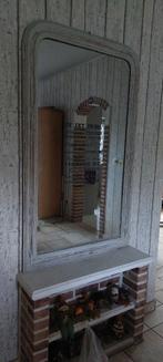 Oude spiegel, Enlèvement